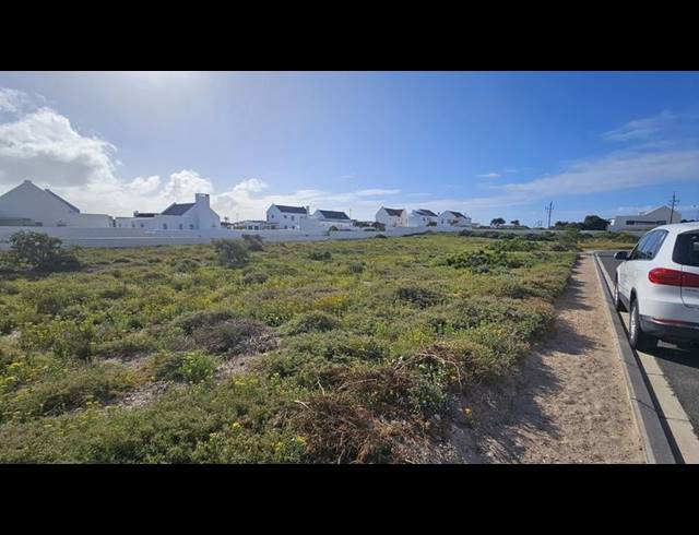 LAND FOR SALE IN BRITANNIA BAY